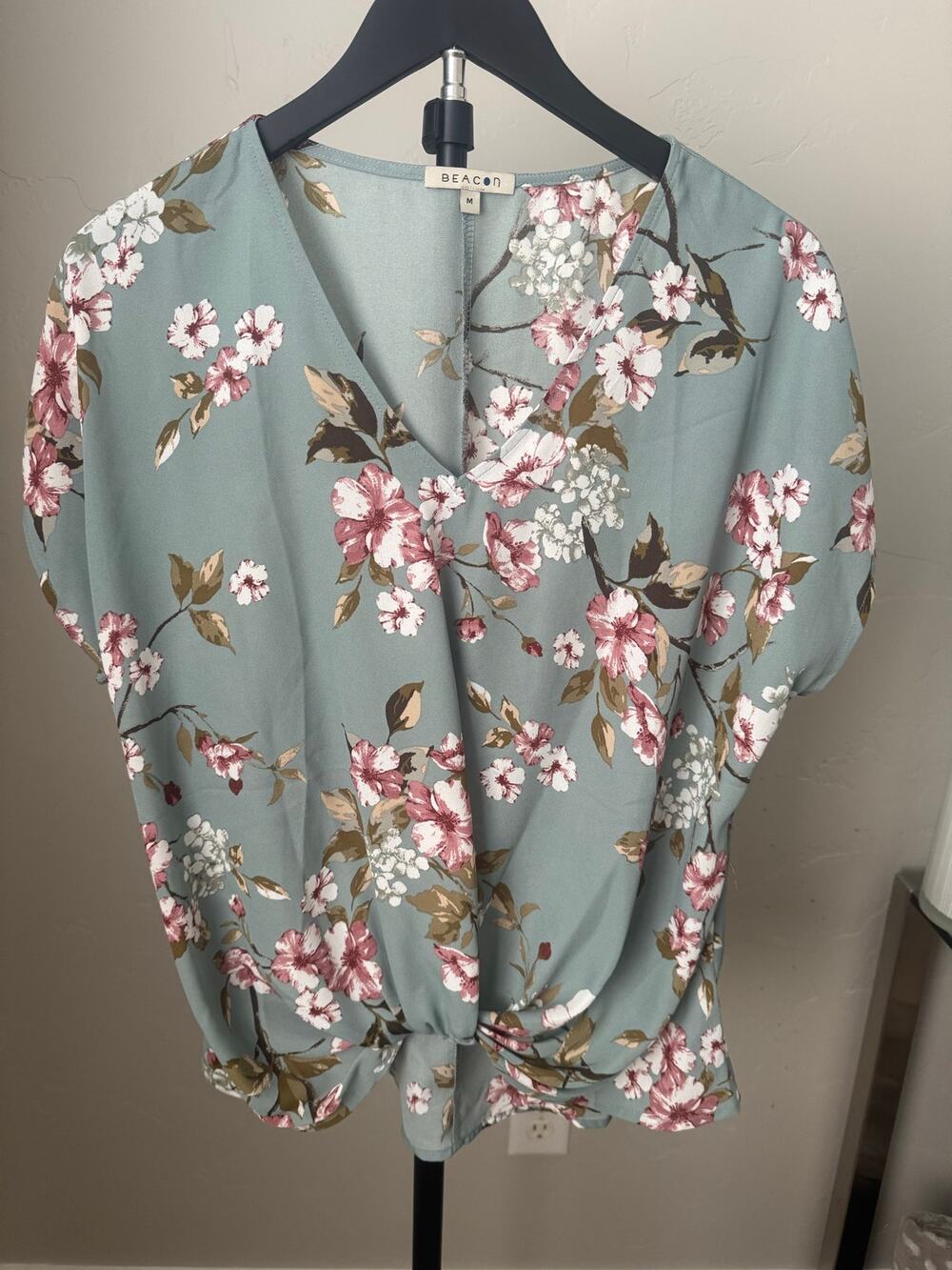 Beacon Floral Twist Front Blouse Sage Green Pink Size M NWOT